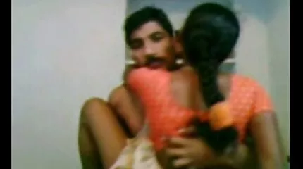 Rijpere Tsjechisch peels af sex film gratis kijken met jong man.