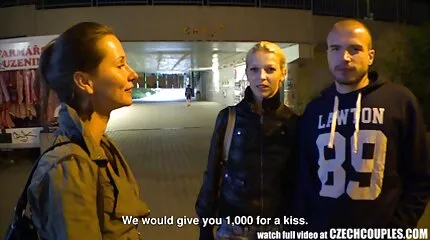 Rukken gratis seksfilms kijken kutje wachten voor een geliefde.