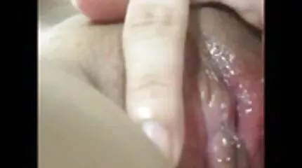 De adalta ricotta ster met make-up en gratis pornofilms bekijken illuminator.