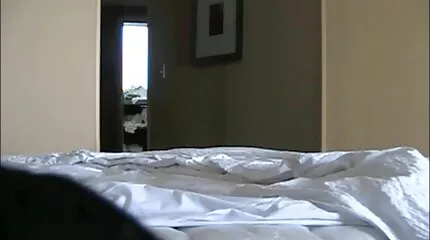 Een oude Fransman geeft een anaal gat gratis porno film kijken aan Kiare Lorde.