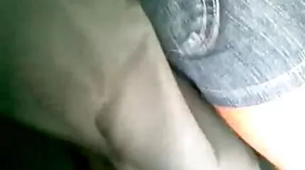 Lesbische vinger gratis neukfilm neukt zijn vriendin.