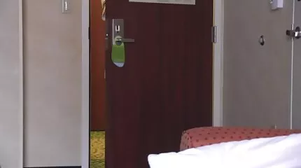 Vriendinnen likken hun kutje en gratis sex films kijken steken een dildo in zichzelf.
