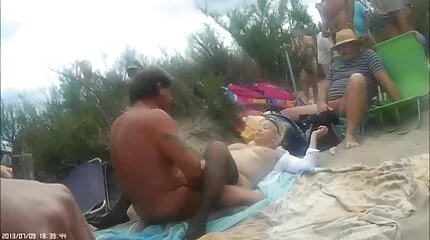 Eva Elife stapt uit met de lul gratis seksfilms kijken van iemand anders.