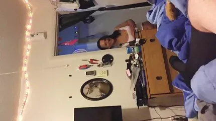 De pik van een getrouwde man is perfect voor de vagina ' porno film gratis kijken s van een tweeling.