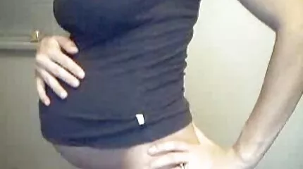 Dick verving Kire Perez vibrator met gratis sexfilms bekijken afstandsbediening.